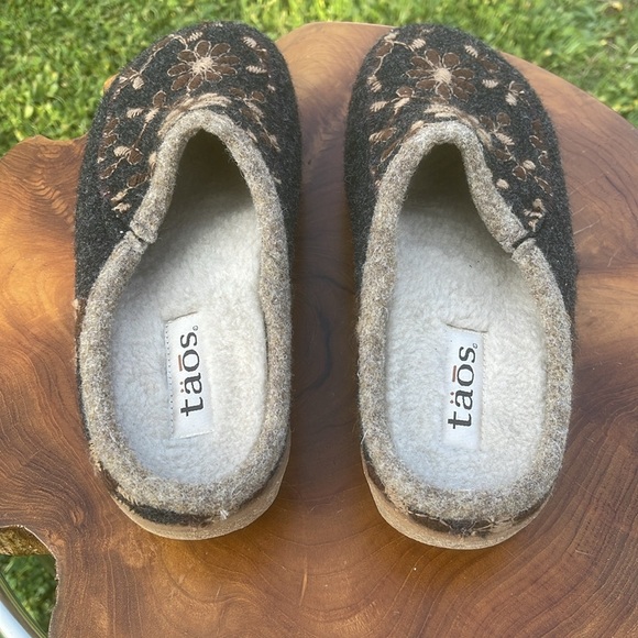 Taos wool clogs sz 39 - Picture 3 of 7